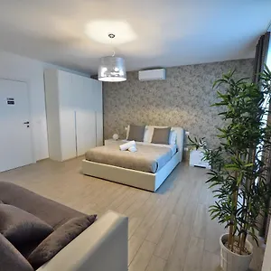  Bed & Breakfast Karol Airport