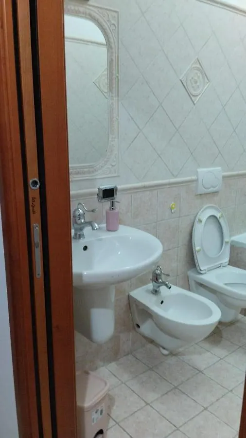 La Casa Di Elisa Apartment Bari